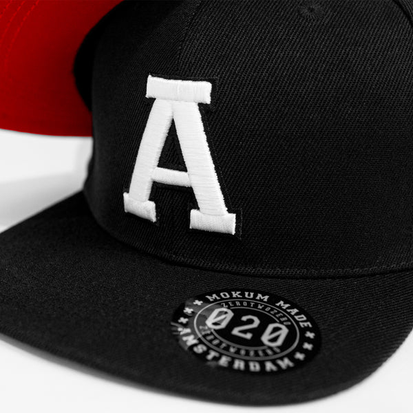 "A" CAP BLACK/WHITE